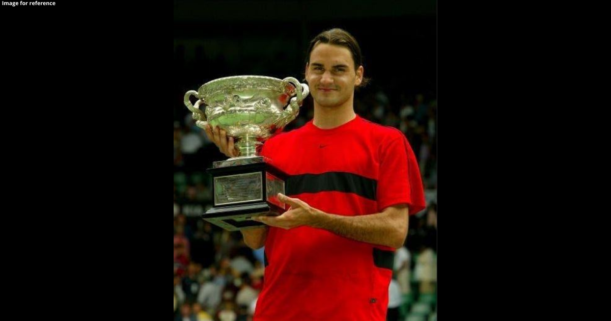 Maiden Australian Open: Roger Federer won his first Australian Open crown, his second career major singles title in 2004 and became the World No. 1 for the first time in style with a 7-6 (3), 6-4, 6-2 win over Marat Safin in the men’s singles final at the Australian Open.